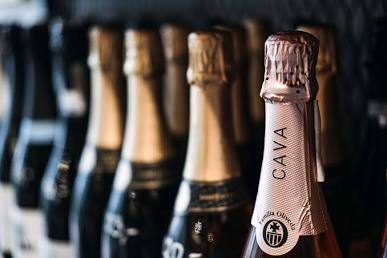 Cava wine